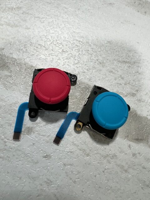 高知店】赤青スティックを即日交換！Switch Joy-Conのドリフト現象解決